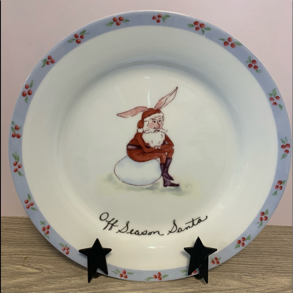 Adorable 8" Ceramic Plate by Tracy Porter Easter Christmas "Off Season Santa"